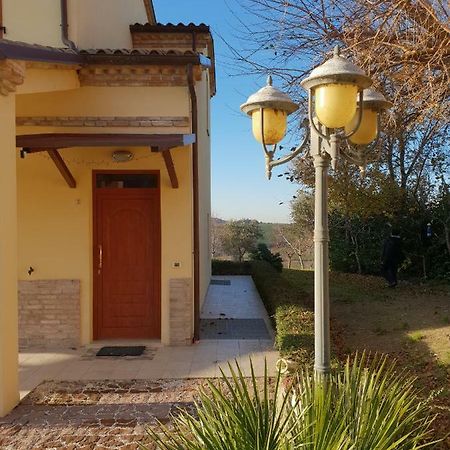 Agriturismo Vallelunga อังโกนา ภายนอก รูปภาพ