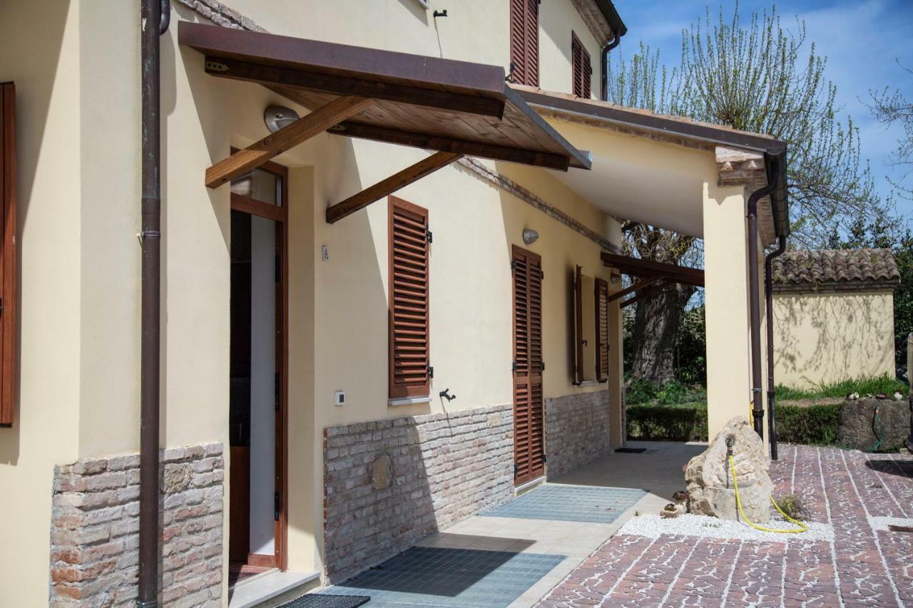 Agriturismo Vallelunga อังโกนา ภายนอก รูปภาพ